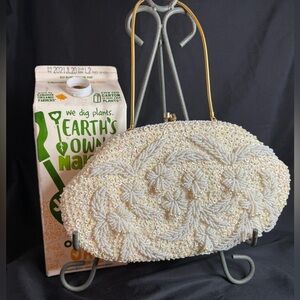 Vtg Beaded cream bag